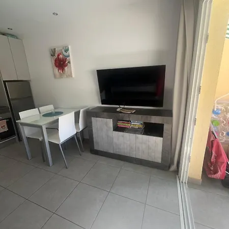 Sunny Pool View & Airco Symon Mareverde Apartment